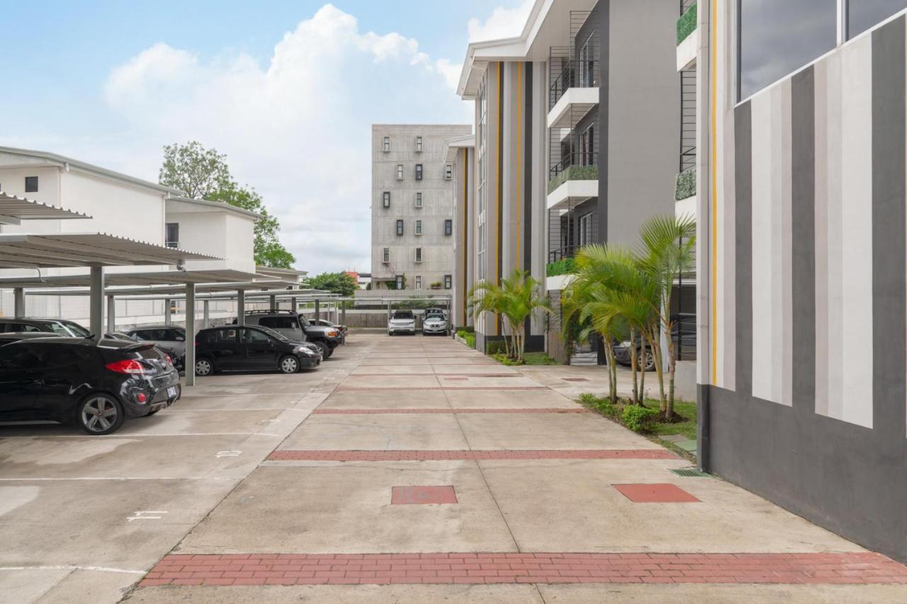 Boulevard Park Apto #27 - 2Bdrm - Selena Segura Heredia Extérieur photo