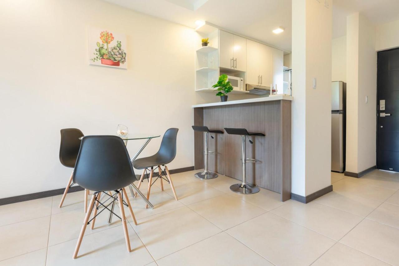 Boulevard Park Apto #27 - 2Bdrm - Selena Segura Heredia Extérieur photo